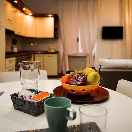 Polacchi 1br Holiday *